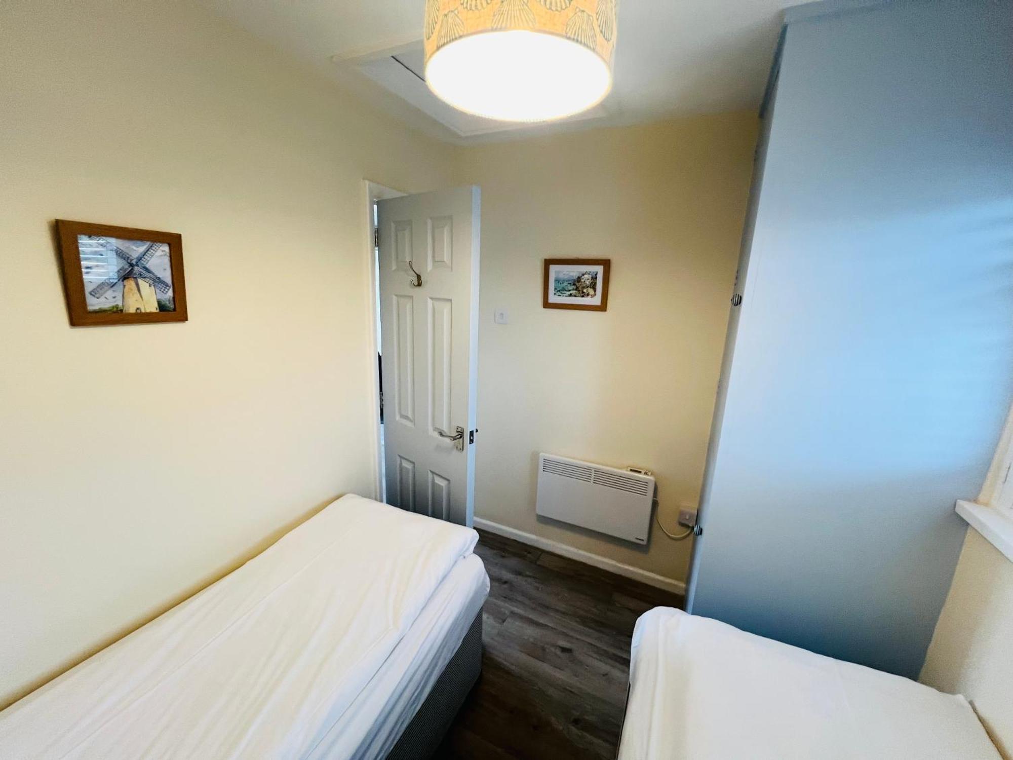 2 Bedroom Bungalow Sv58, Seaview, Isle Of Wight Free Wi-Fi Eksteriør billede