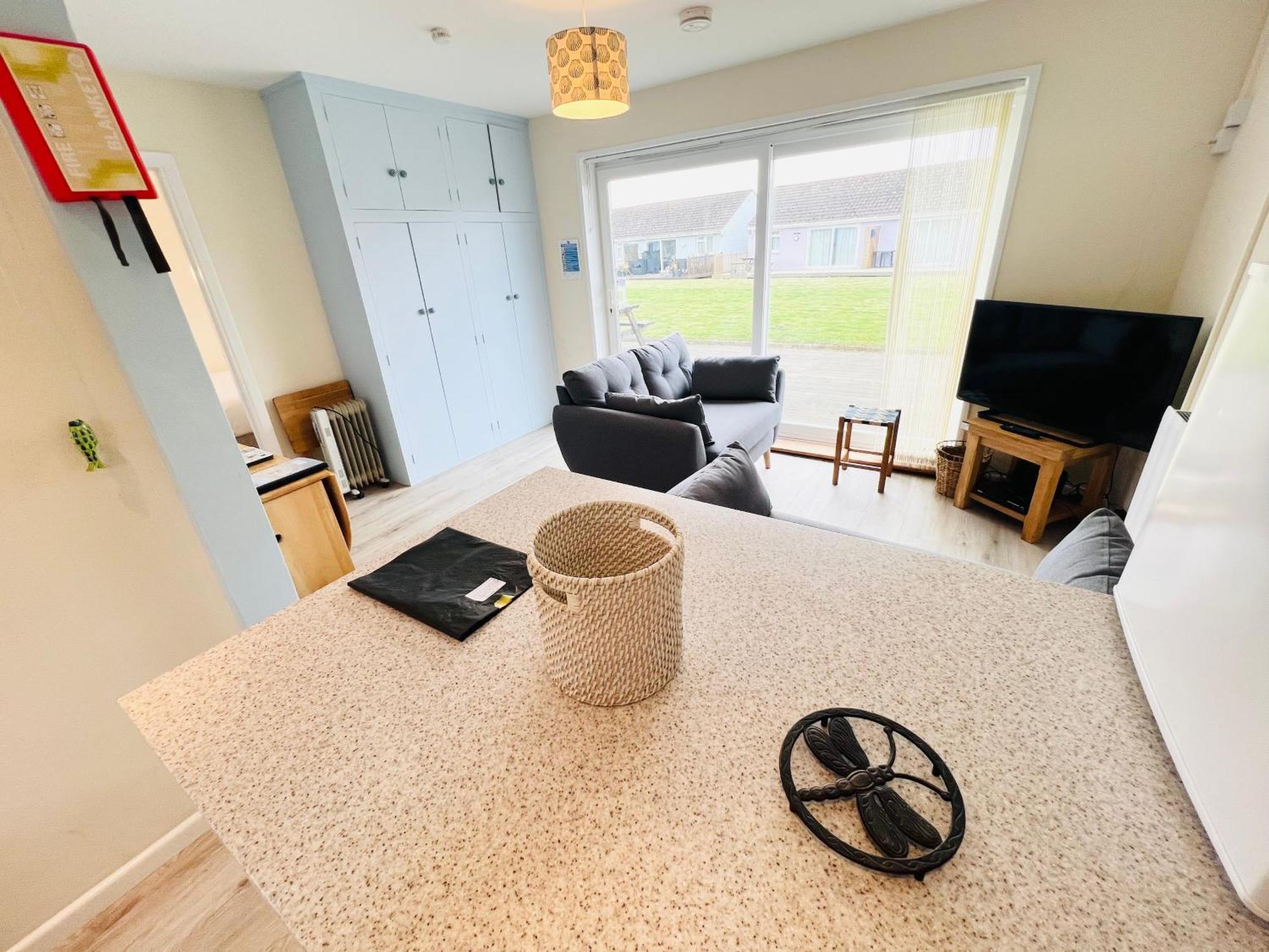 2 Bedroom Bungalow Sv58, Seaview, Isle Of Wight Free Wi-Fi Eksteriør billede